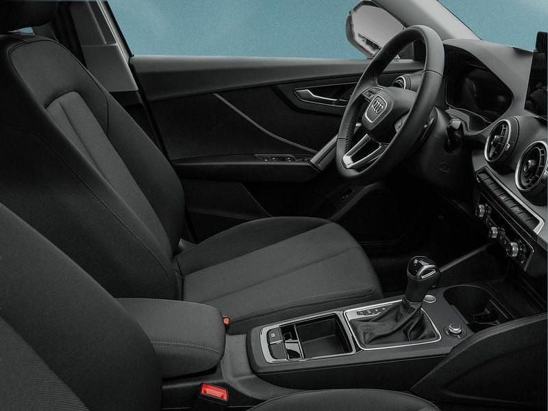 Grau Gebraucht 2024 Audi Q2 SUV | 30.749 € (Fairer Preis) - Bild 1/2