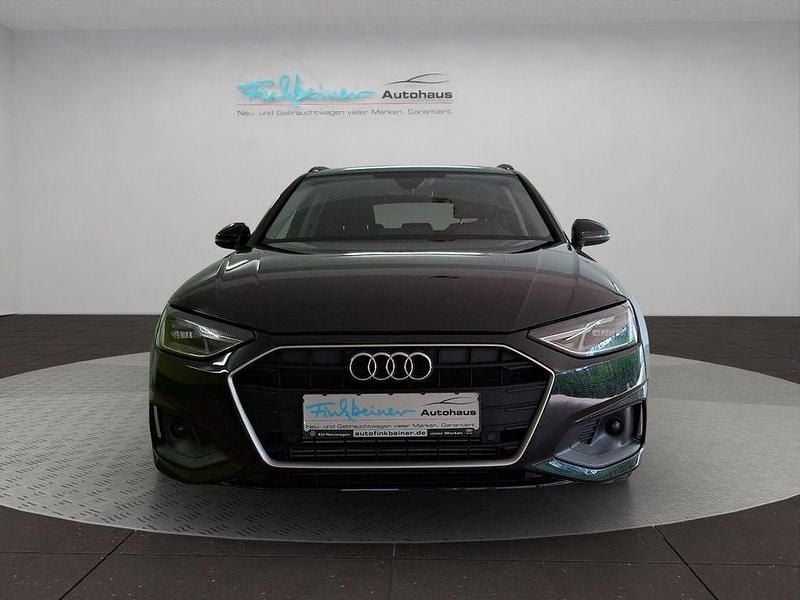 Gebraucht Audi A4 150 PS (110 kW) 2022 Mythosschwarz, metallic Kombi