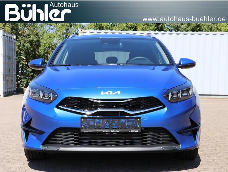 Pentametal metallic Neu 2024 Kia Ceed 2 Limousine | 24.950 € (Fairer Preis) - Bild 1/4