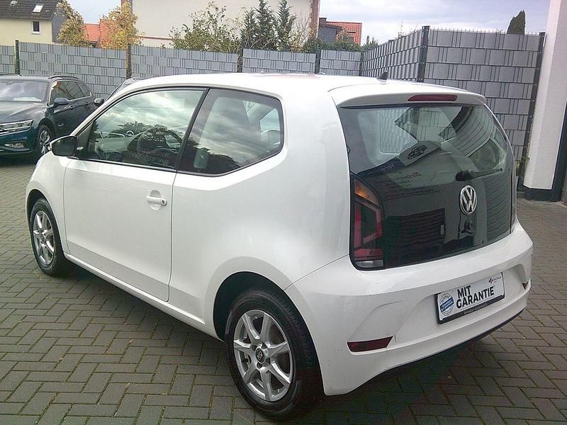 Gebraucht VW up! 60 PS (44 kW) 2016 Weiß Kleinwagen