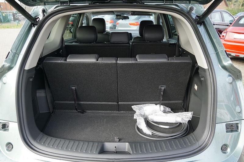 Neu DFSK E5 177 PS (130 kW) 2026 Silber SUV