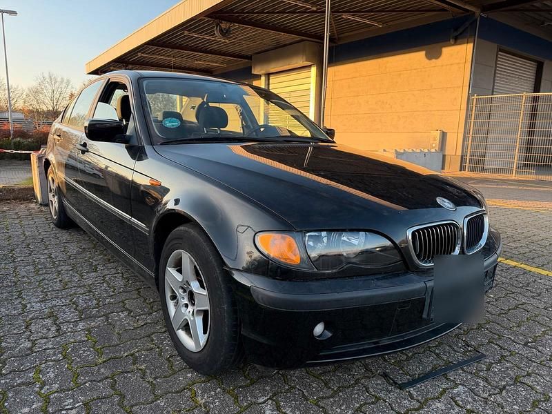 Schwarz Gebraucht 2002 BMW 316 Limousine | 1.700 € (Superpreis) - Bild 1/4