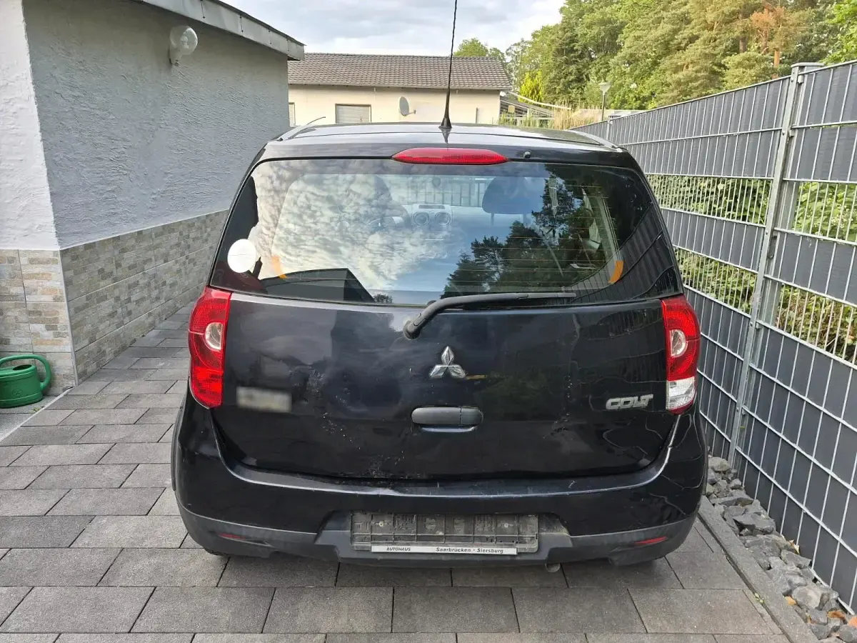 Gebraucht Mitsubishi Colt 95 PS (69 kW) 2010 Schwarz Kleinwagen