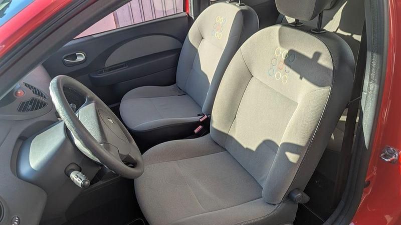 Gebraucht Renault Twingo 58 PS (42 kW) 2010 Rot Kleinwagen