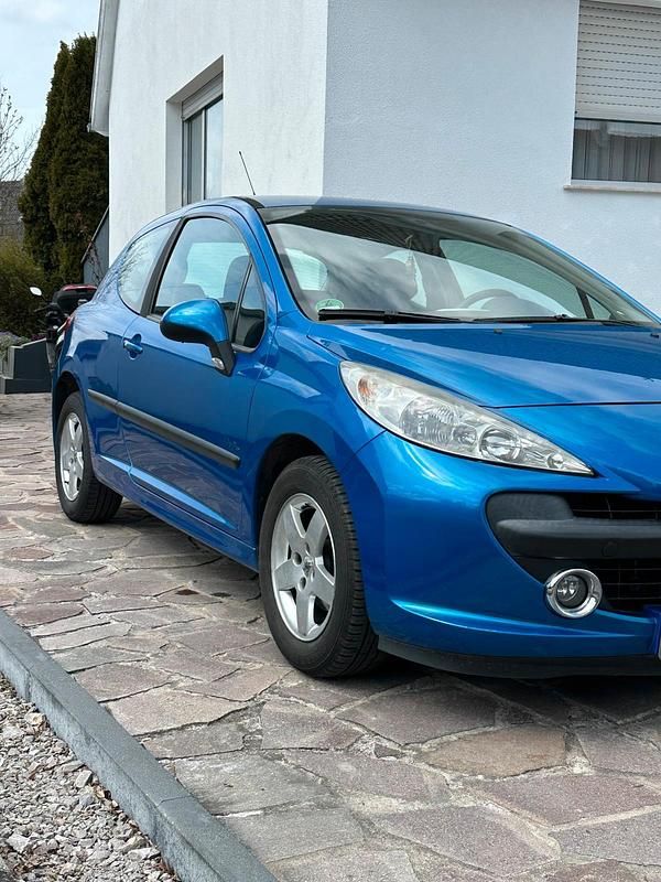 Gebraucht Peugeot 207 Urban Move 80 PS (58 kW) 2008 Blau Kleinwagen