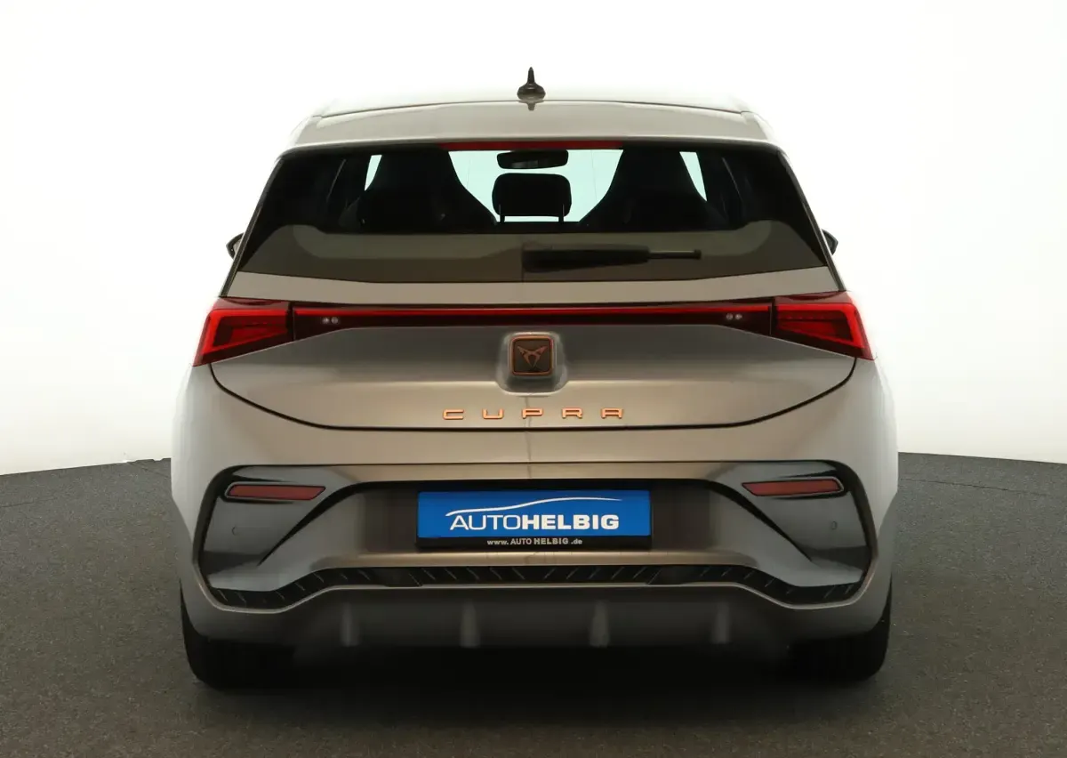 Gebraucht Cupra Born 150 kW (204 PS) 2022 Vaporgrau Kleinwagen