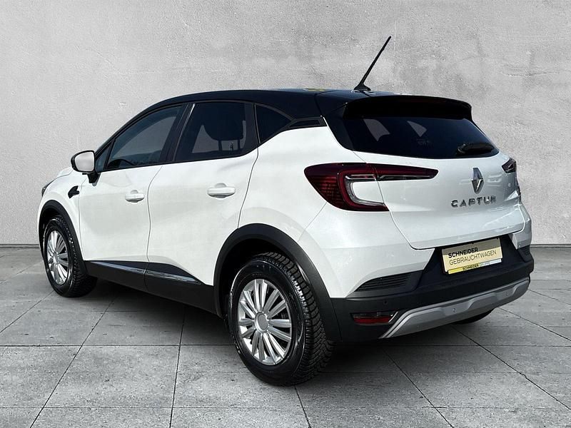 Second-hand Renault Captur Experience 101 CP (74 kW) 2020 Alb SUV