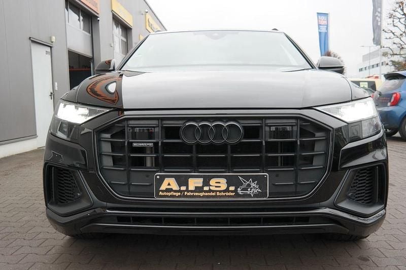 Gebraucht Audi Q8 Competition 340 PS (250 kW) 2022 Schwarz SUV