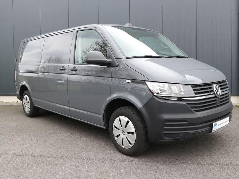 Używany VW Transporter 150 KM (110 kW) 2023 Szary Van