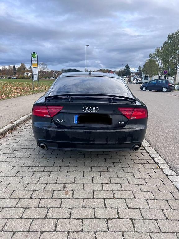 Schwarz Gebraucht 2010 Audi A7 Sportback Ambiente Kleinwagen | 13.000 € (Guter Preis) - Bild 1/4