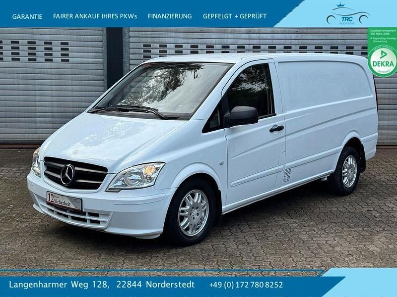 Weiß Gebraucht 2011 Mercedes Vito Van / Kleinbus | 13.990 € (Teuer) - Bild 1/4