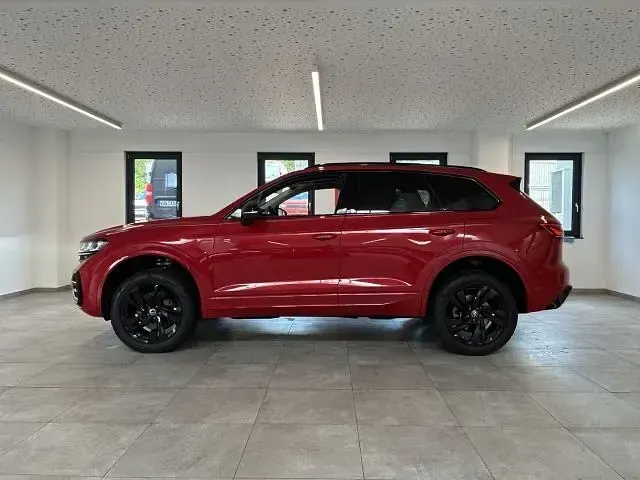 Gebraucht VW Touareg Edition 286 PS (210 kW) 2026 Chili red SUV
