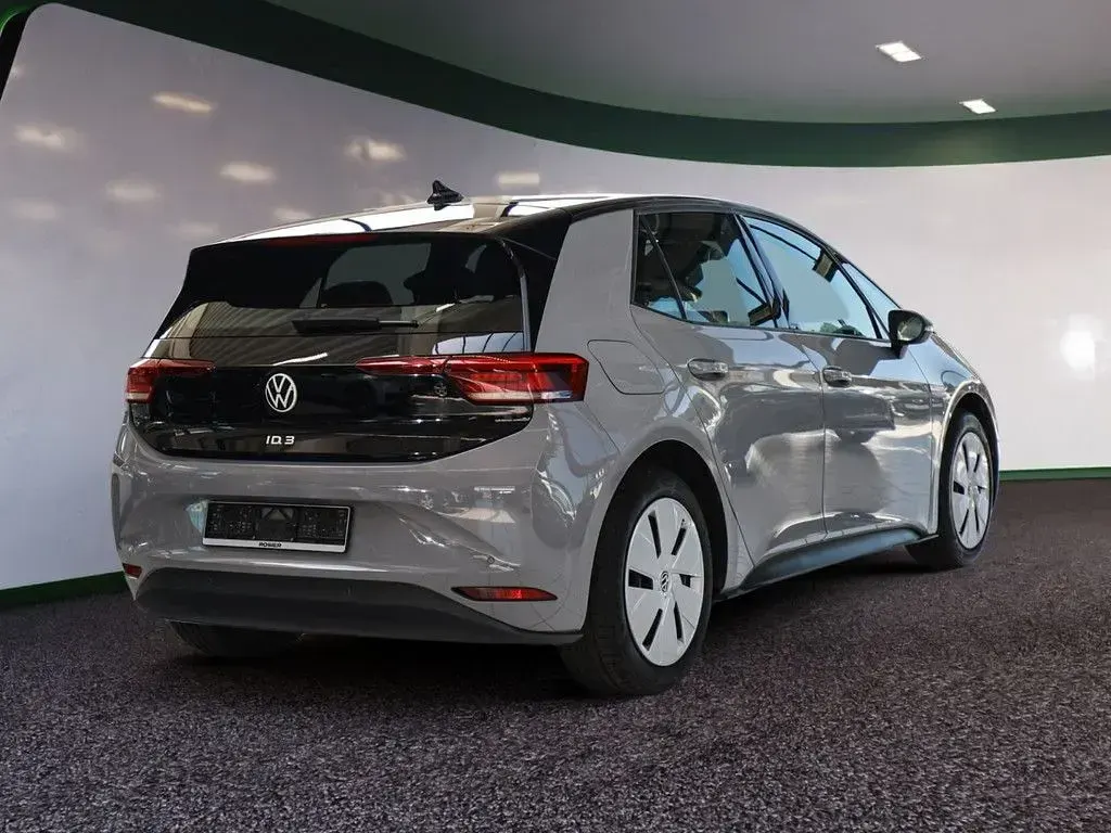 Gebraucht VW ID.3 Pro Performance 150 kW (204 PS) 2023 Grau / mondstein grau Kleinwagen