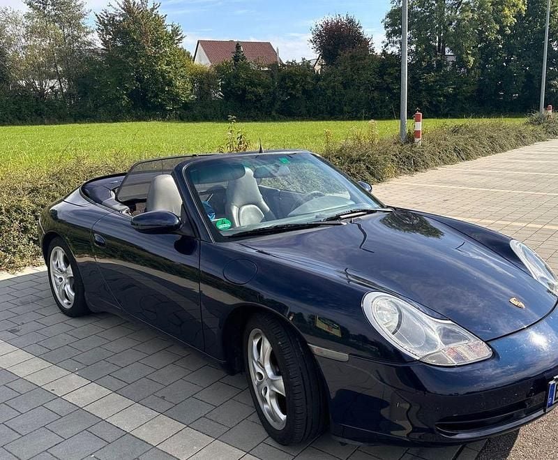 Blau Gebraucht 1999 Porsche 911 Carrera 4 Cabriolet Cabrio | 46.000 € - Bild 1/4