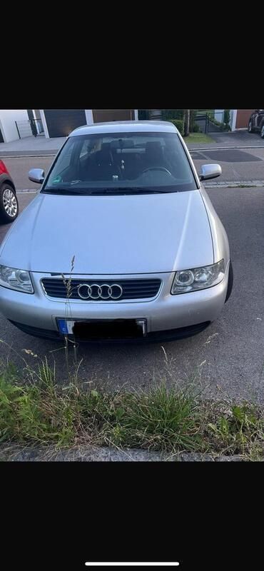 Silber Gebraucht 2001 Audi A3 Kleinwagen | 600 € (Superpreis) - Bild 1/4