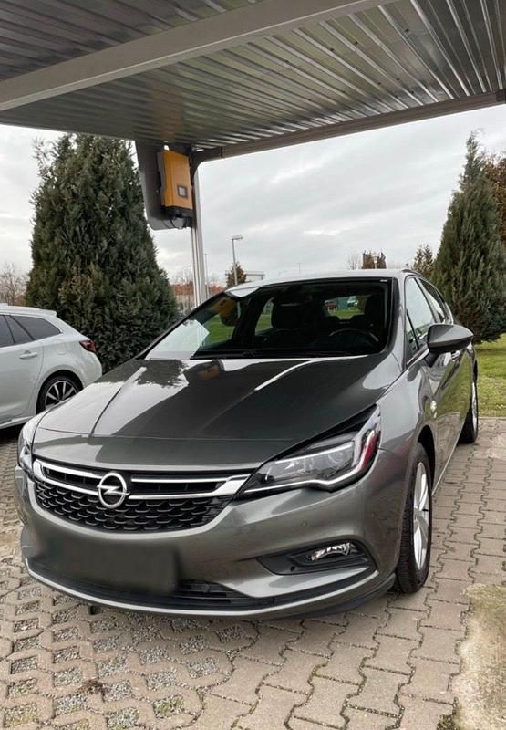 Gebraucht Opel Astra 105 PS (77 kW) 2018 Grau Limousine