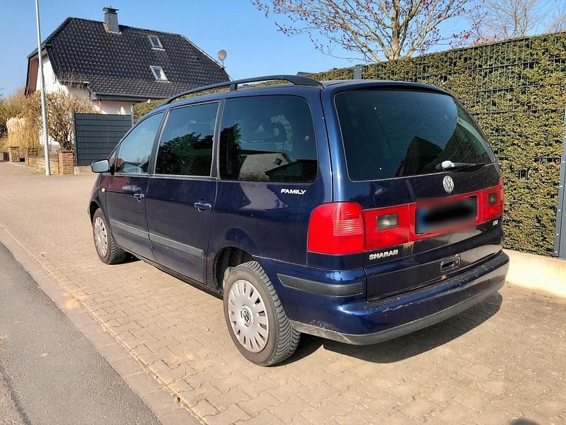 Gebraucht VW Sharan 115 PS (84 kW) 2001 Blau Van / Kleinbus