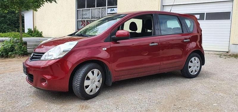 Gebraucht Nissan Note Acenta 88 PS (64 kW) 2010 Rot Van / Kleinbus