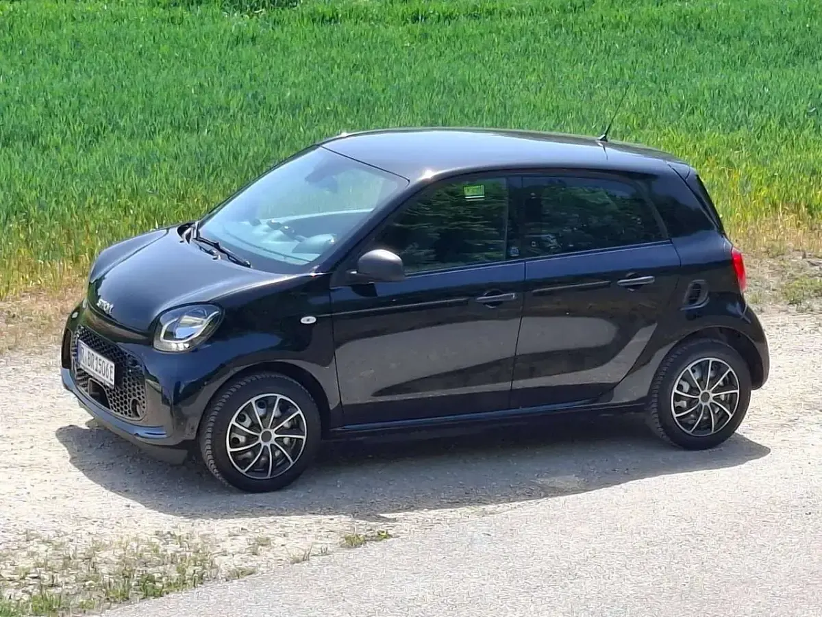 Gebraucht Smart ForFour Electric Drive 60 kW (82 PS) 2022 Schwarz Limousine