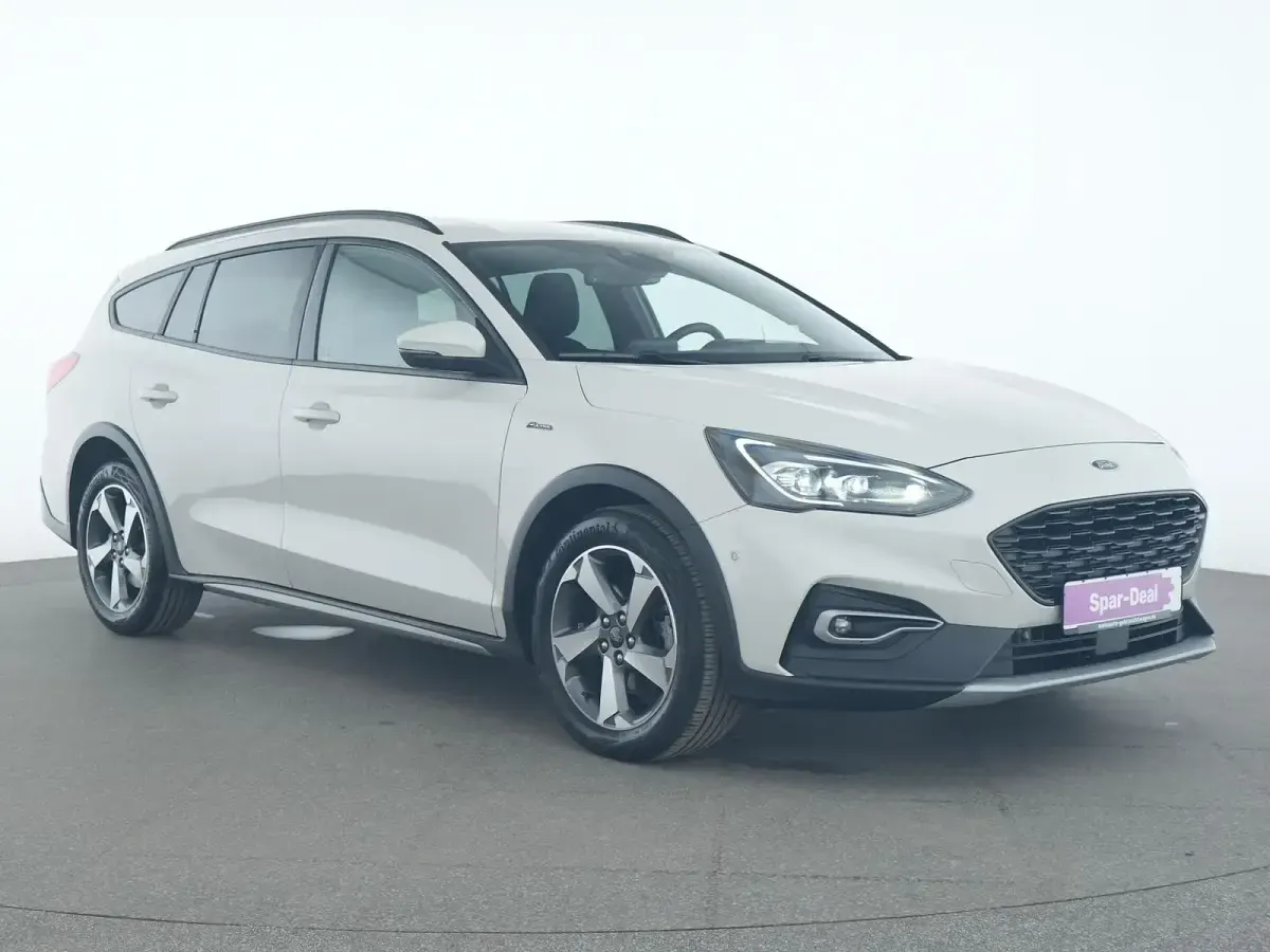 Begagnad Ford Focus Active X 120 HK (88 kW) 2021 Vit Kombi