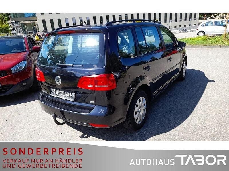 Gebraucht VW Touran S 105 PS (77 kW) 2013 Deep black perleffekt Van / Kleinbus
