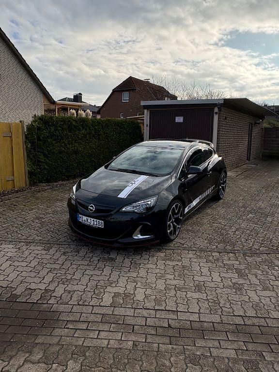 Schwarz Gebraucht 2014 Opel Astra OPC Limousine | 13.990 € (Fairer Preis) - Bild 1/4