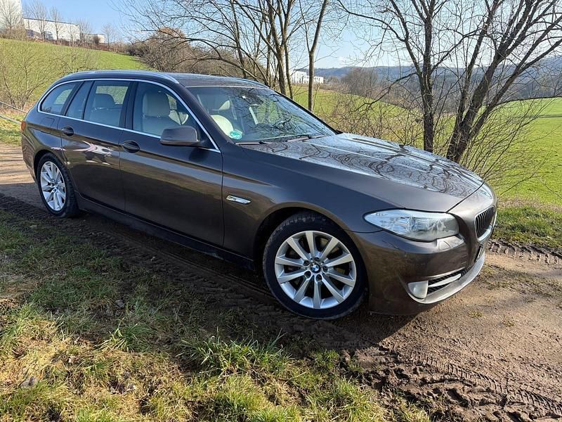 Gebraucht BMW 535 313 PS (230 kW) 2012 Braun Kombi
