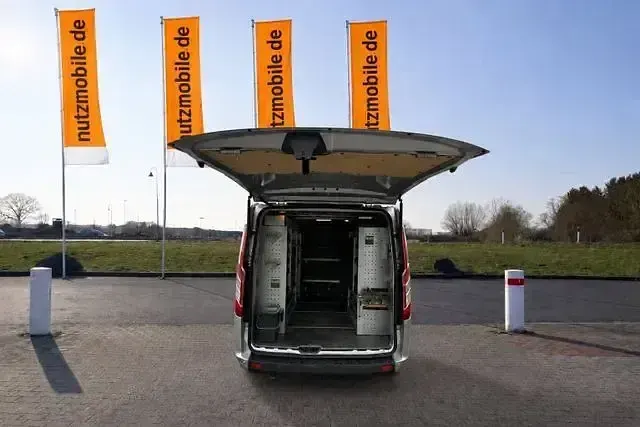 Gebraucht Ford Transit Custom 131 PS (96 kW) 2023 Silber
