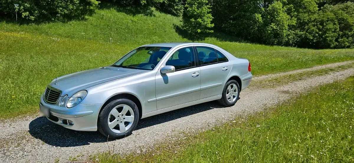 Gebraucht Mercedes E280 190 PS (139 kW) 2005 Silber Limousine