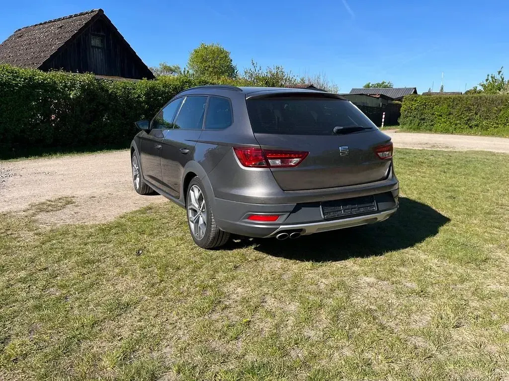 Gebraucht Seat Leon X-Perience 184 PS (135 kW) 2015 Silber Kombi