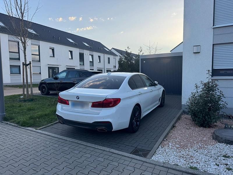 Gebraucht BMW 540 M Sport 320 PS (235 kW) 2017 Weiß Limousine