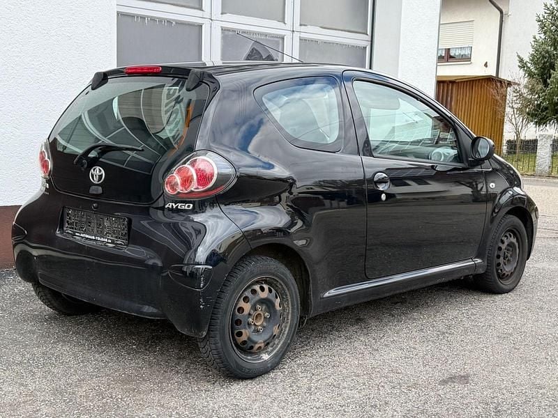 Gebraucht Toyota Aygo Cool 68 PS (50 kW) 2010 Schwarz Kleinwagen