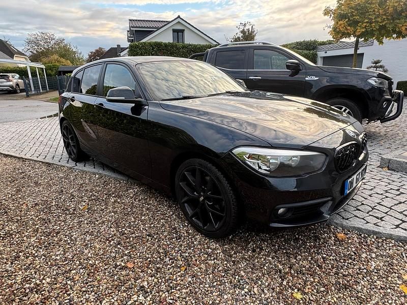 Schwarz Gebraucht 2016 BMW 116 Kleinwagen | 6.900 € (Superpreis) - Bild 1/4