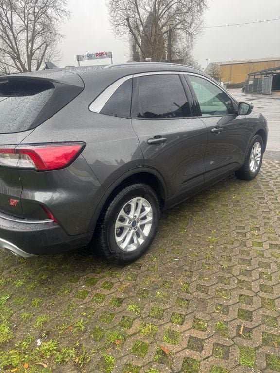 Andere außenfarben Gebraucht 2023 Ford Kuga Titanium SUV | 22.600 € (Superpreis) - Bild 1/4