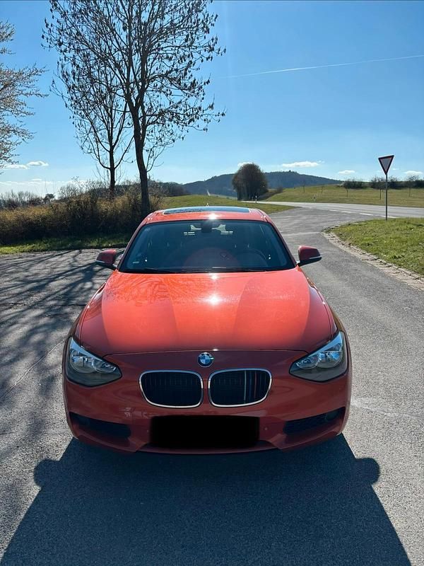 Gebraucht BMW 118 143 PS (105 kW) 2015 Orange Kleinwagen