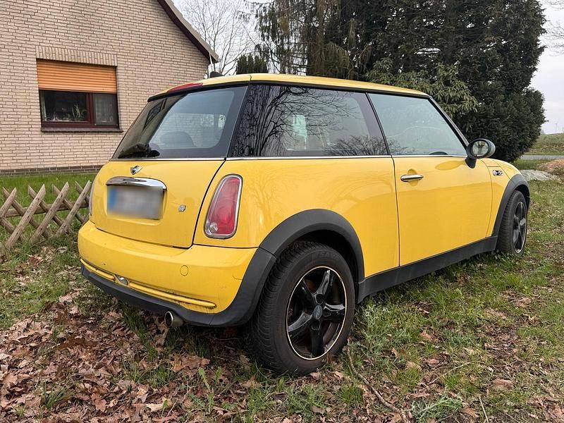 Gebraucht Mini ONE 90 PS (66 kW) 2004 Gelb Kleinwagen