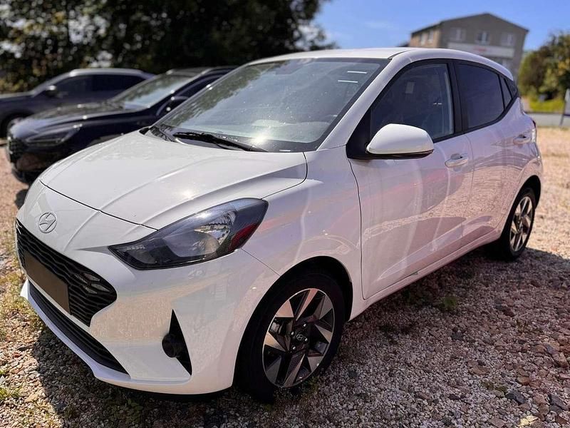Phantom black Neu 2024 Hyundai i10 Kleinwagen | 16.490 € (Fairer Preis) - Bild 1/4