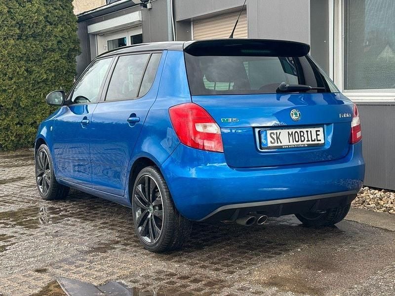 Gebraucht Skoda Fabia vRS 179 PS (131 kW) 2011 Blau Limousine