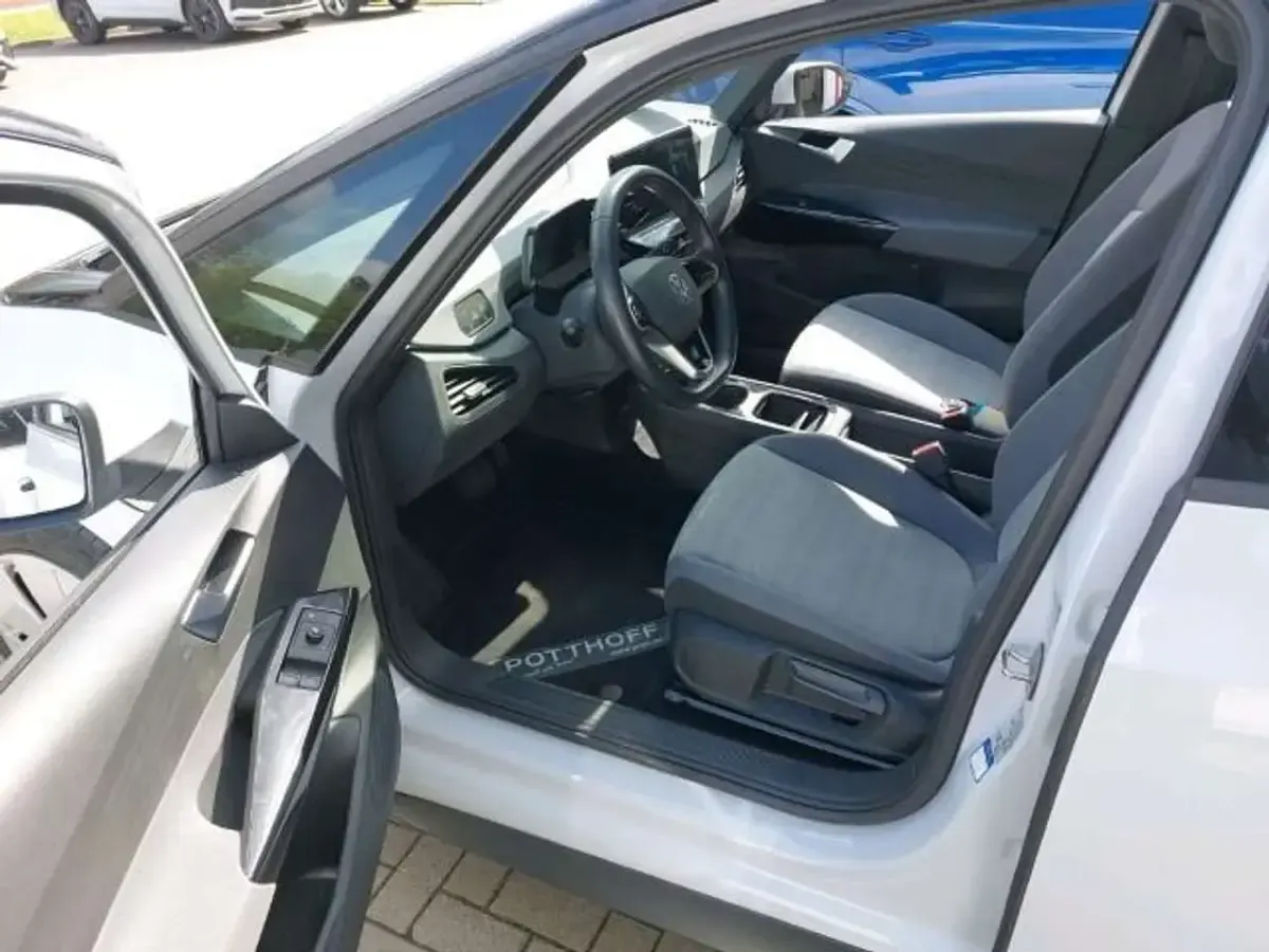 Gebraucht VW ID.3 Pro Performance 150 kW (204 PS) 2023 Weiß Kleinwagen