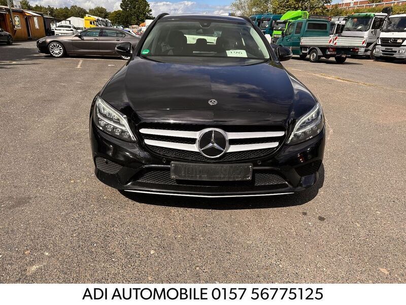 Schwarz Gebraucht 2019 Mercedes C200 Kombi | 15.900 € (Etwas zu teuer) - Bild 1/4