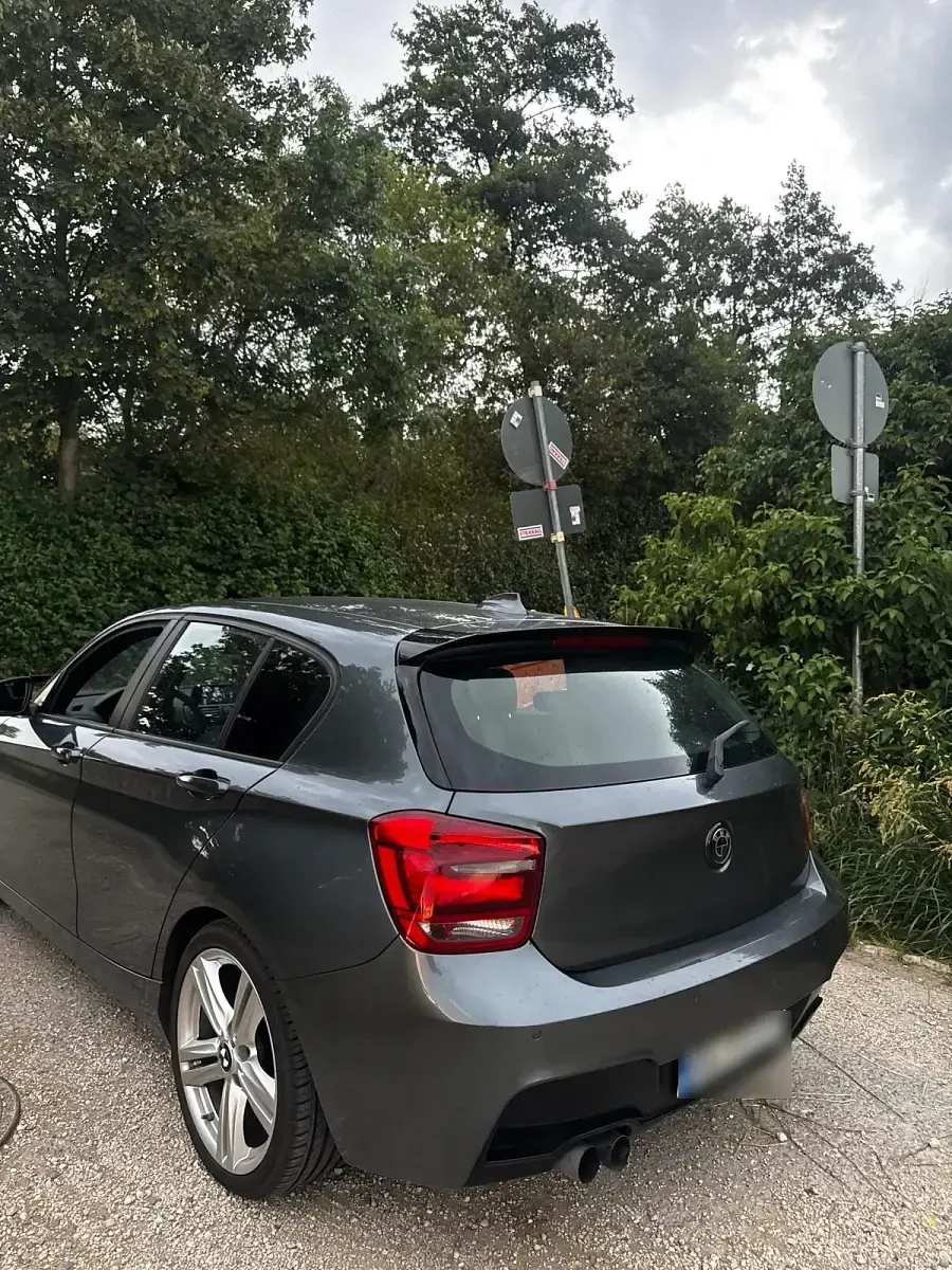 Gebraucht BMW 120 184 PS (135 kW) 2012 Grau Kleinwagen