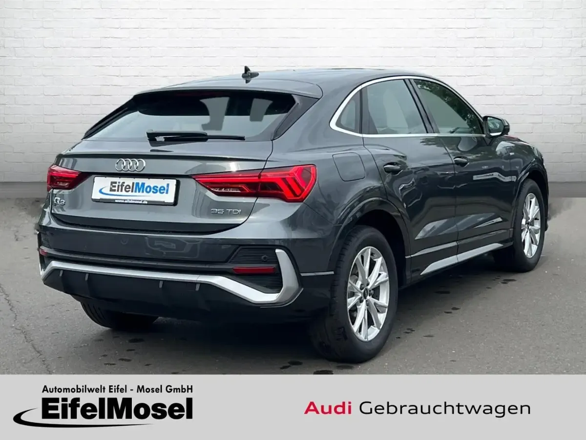 Gebraucht Audi Q3 Sportback S-Line 150 PS (110 kW) 2025 SUV