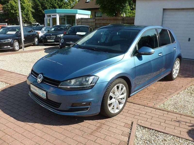 Gebraucht VW Golf VII Highline 140 PS (102 kW) 2013 Pacific blue metallic Limousine