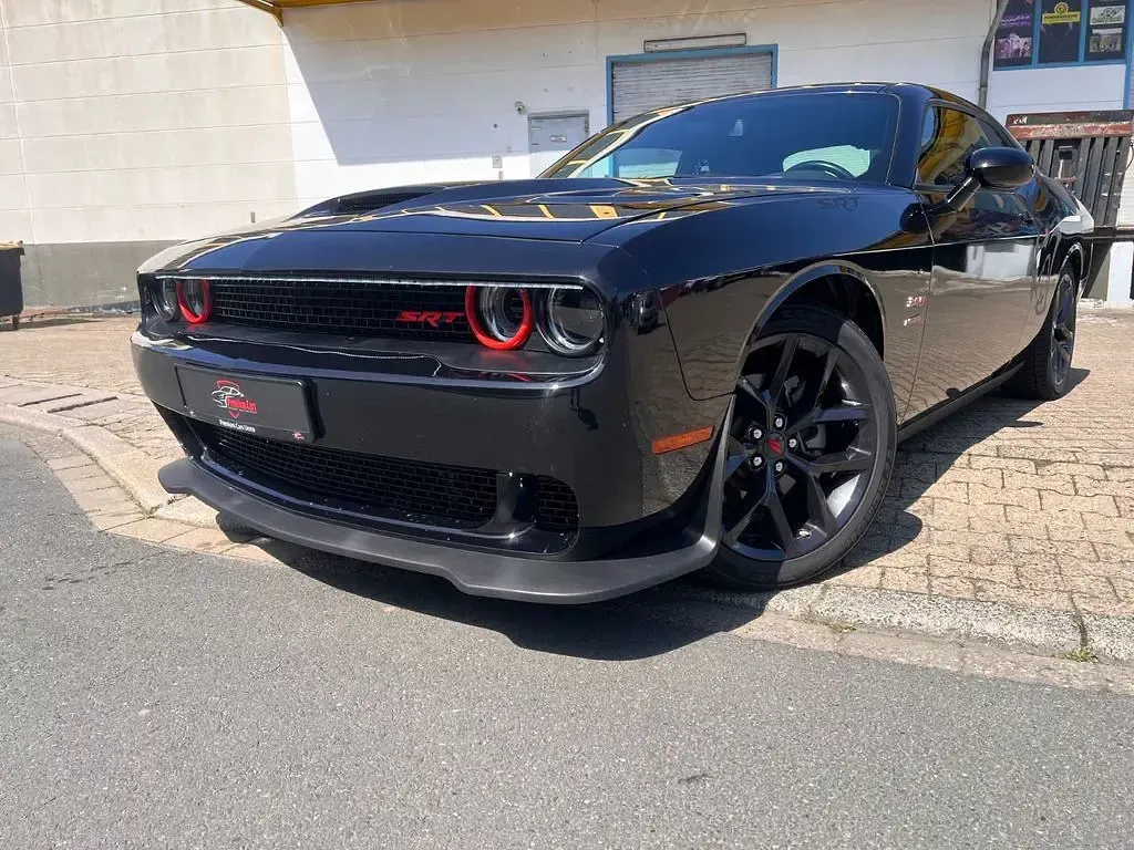 Second-hand Dodge Challenger 377 CP (277 kW) 2023 Negru Coupe
