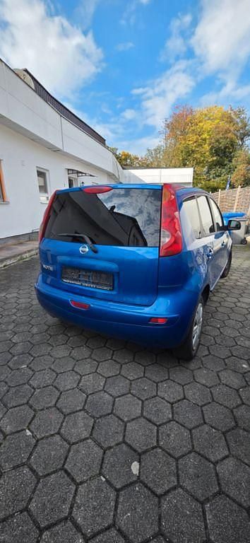 Blau Gebraucht 2006 Nissan Note Acenta Van / Kleinbus | 1.490 € (Fairer Preis) - Bild 1/4