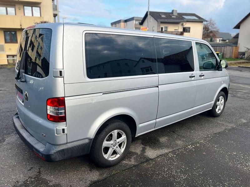Gebraucht VW Transporter 140 PS (102 kW) 2014 Reflexsilber metallic Van