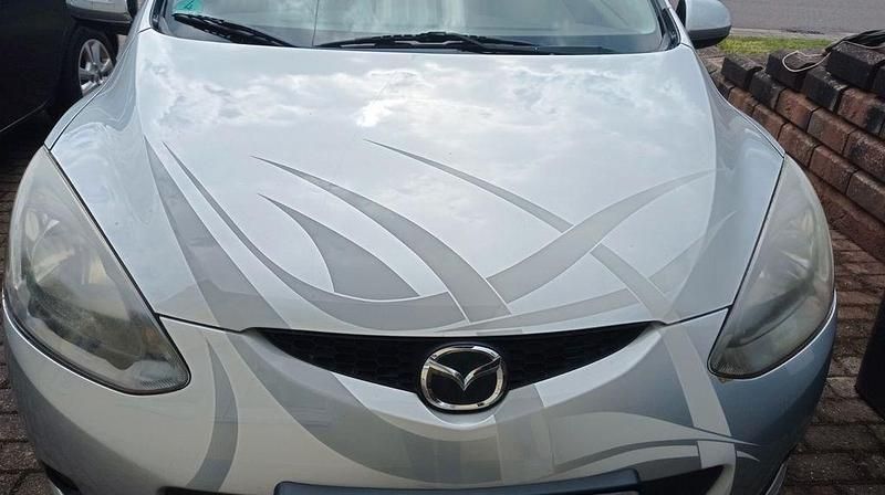 Gebraucht Mazda 2 Independence 75 PS (55 kW) 2007 Silber Kleinwagen