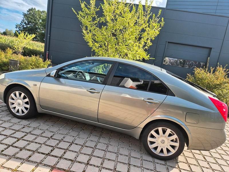 Grau Gebraucht 2006 Nissan Primera Limousine | 1.350 € (Etwas zu teuer) - Bild 1/4