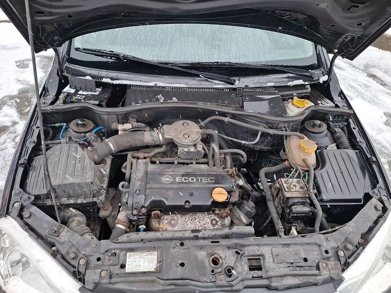 Gebraucht Opel Corsa 75 PS (55 kW) 2003 Schwarz Kleinwagen