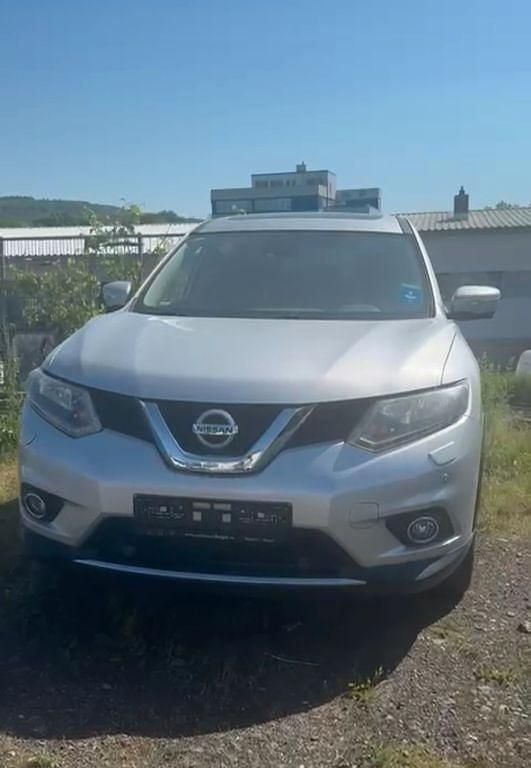 Silber Gebraucht 2017 Nissan X-Trail N-Connecta SUV | 15.200 € (Guter Preis) - Bild 1/4